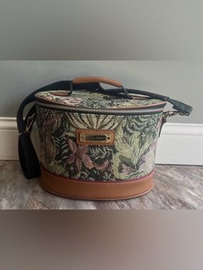 Vintage American Tourister Train Case Floral Tapestry Oval Makeup Bag Travel